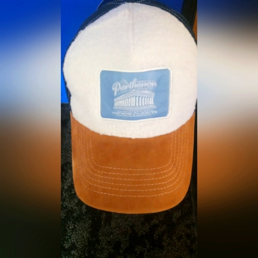 Greece's Men’s Two-Tone Brown and White Baseball Cap